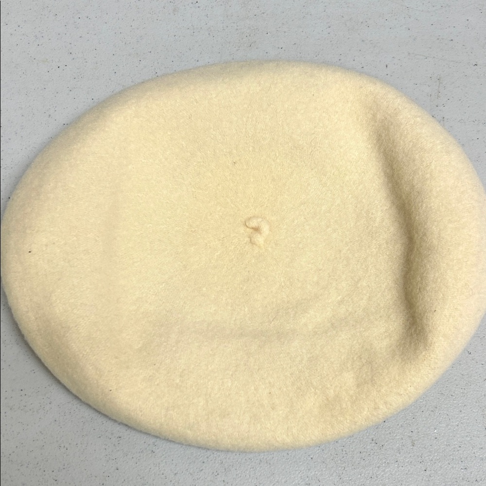 Basque Cream Wool Beret - Picture 2 of 2